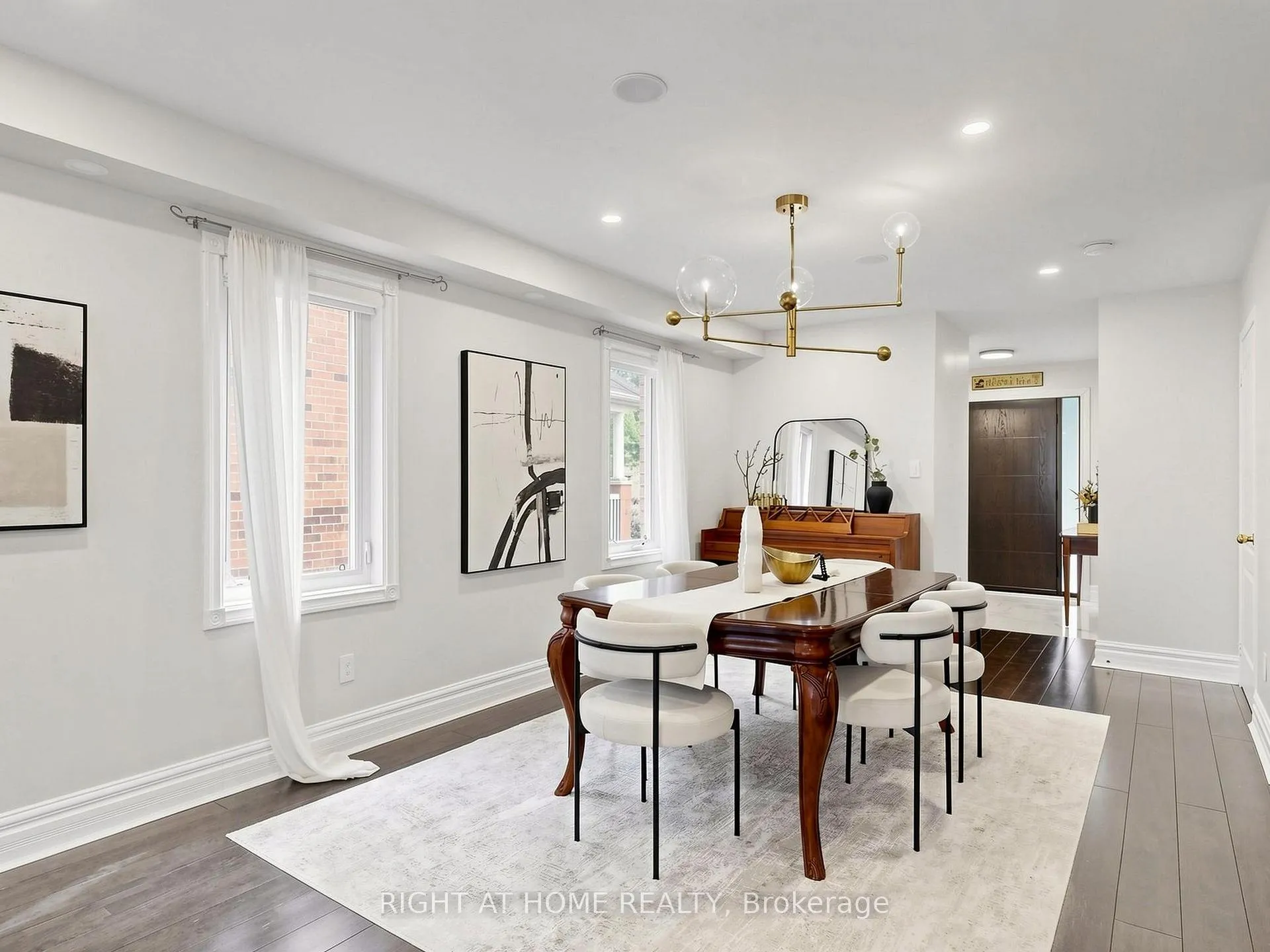 Photo 8 of 31 National Pine Drive, Vaughan, Vellore Village — HOMEH