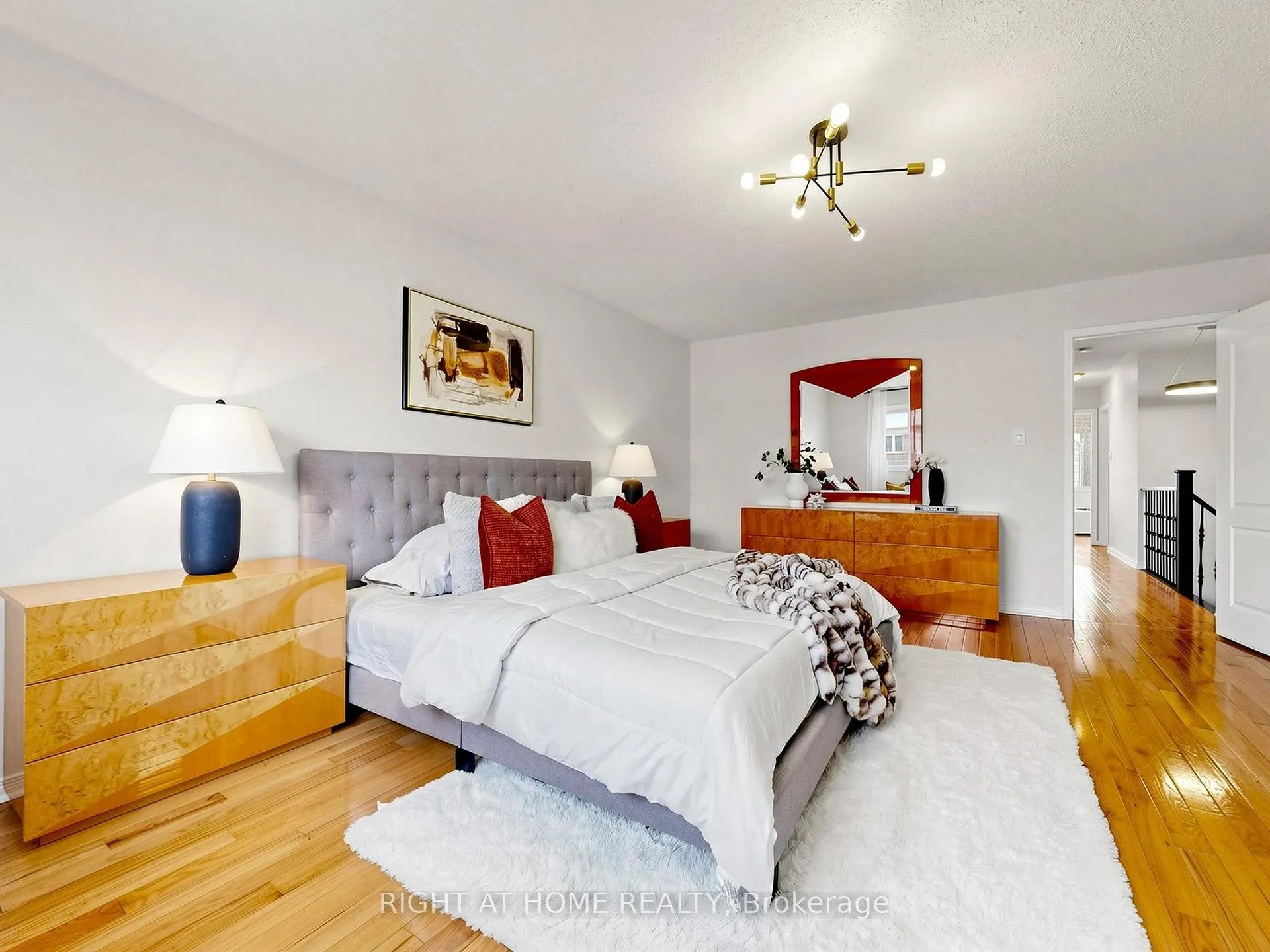 Photo 25 of 31 National Pine Drive, Vaughan, Vellore Village — HOMEH
