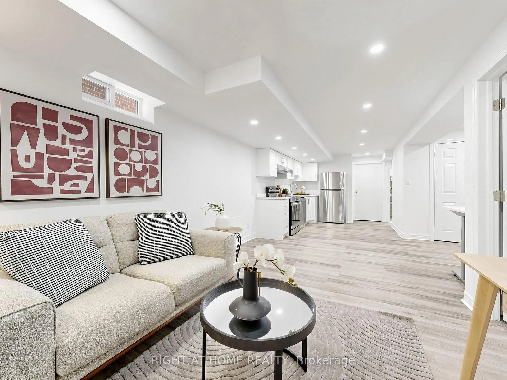 Photo 39 of 31 National Pine Drive, Vaughan, Vellore Village — HOMEH