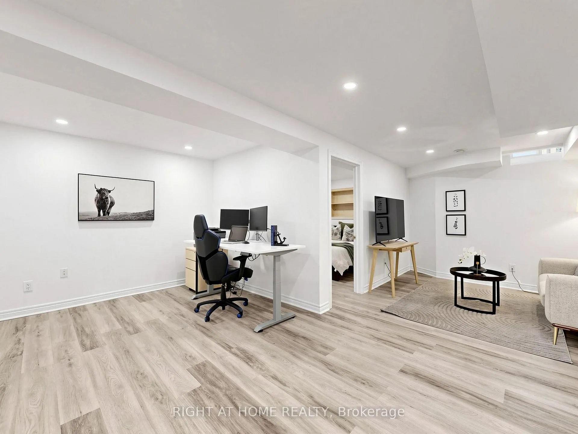 Photo 40 of 31 National Pine Drive, Vaughan, Vellore Village — HOMEH