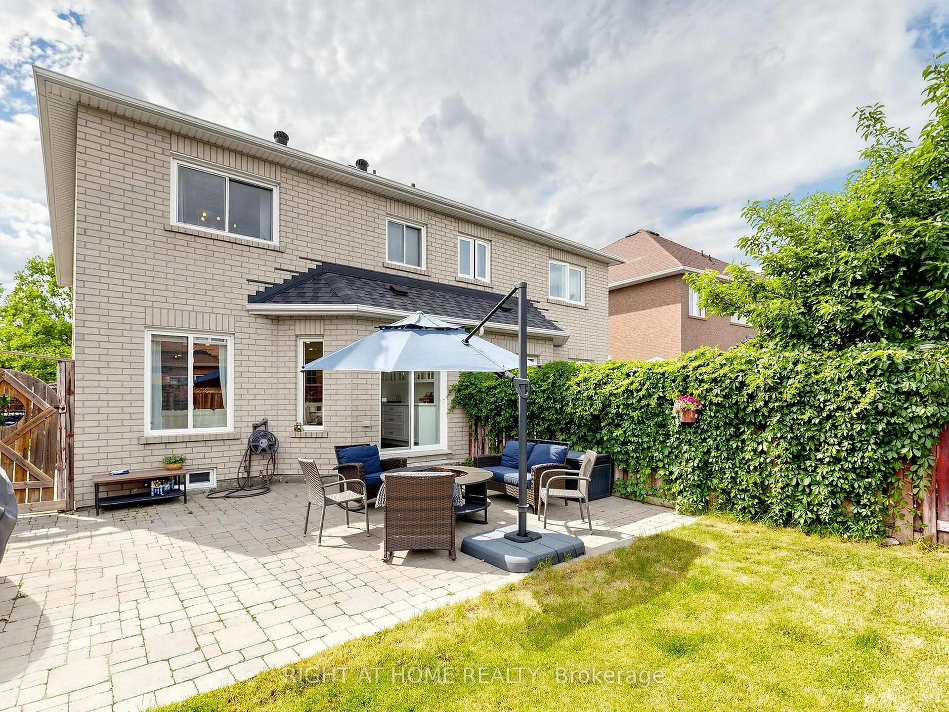 Photo 45 of 31 National Pine Drive, Vaughan, Vellore Village — HOMEH