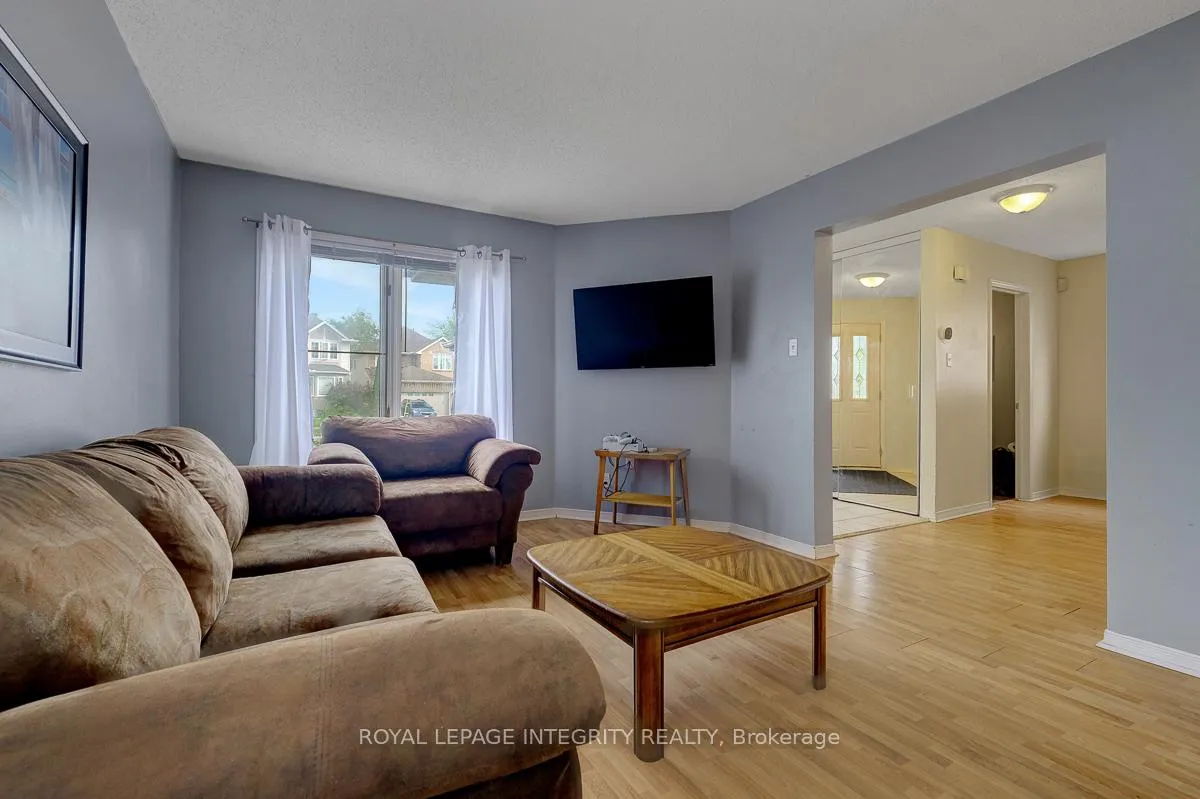 Photo 8 of 45 Stonemeadow Drive, Ottawa, Kanata - Bridlewood — HOMEH
