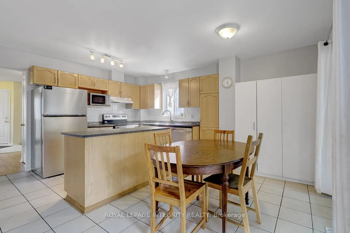 Photo 16 of 45 Stonemeadow Drive, Ottawa, Kanata - Bridlewood — HOMEH