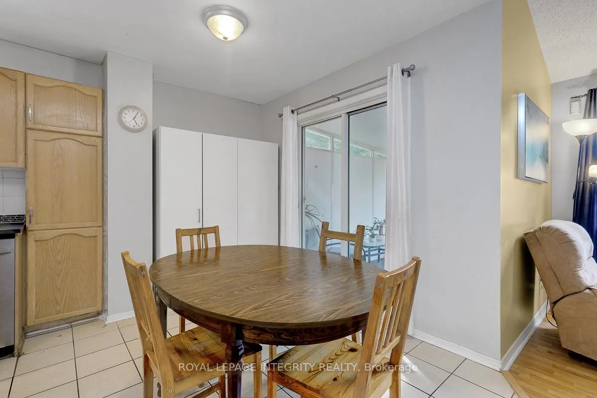 Photo 17 of 45 Stonemeadow Drive, Ottawa, Kanata - Bridlewood — HOMEH