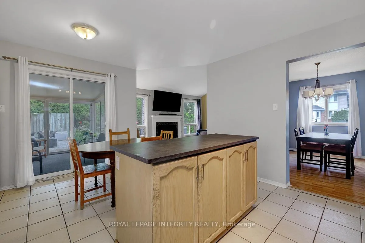 Photo 20 of 45 Stonemeadow Drive, Ottawa, Kanata - Bridlewood — HOMEH