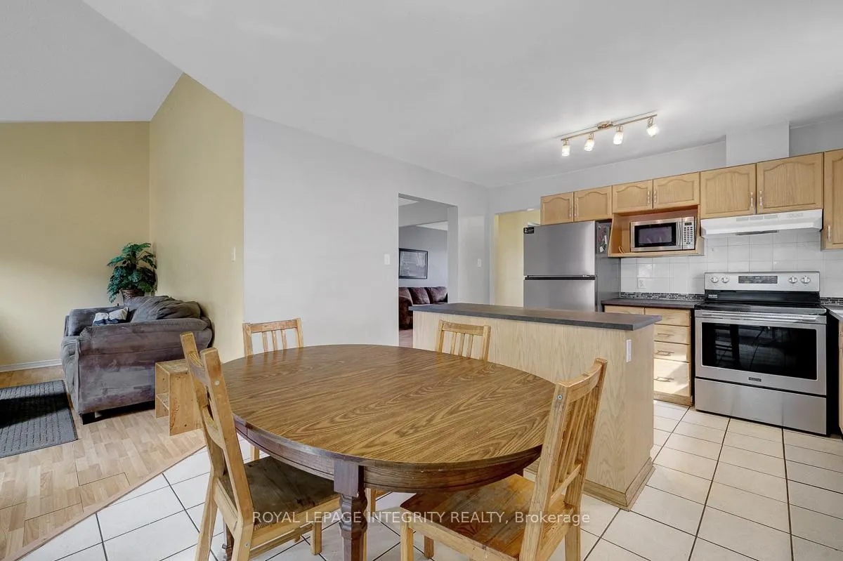 Photo 22 of 45 Stonemeadow Drive, Ottawa, Kanata - Bridlewood — HOMEH