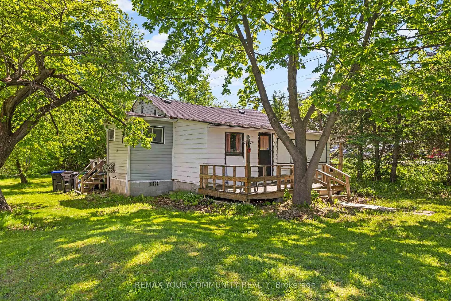 Photo 2 of 943 Helen Street, Innisfil, Alcona — HOMEH