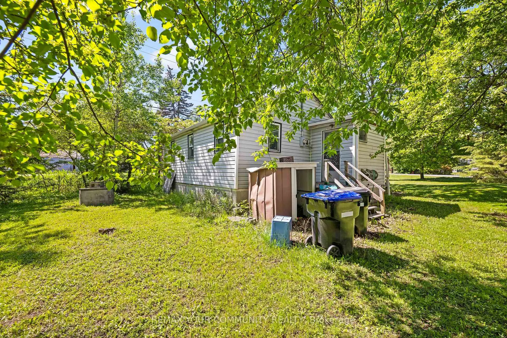 Photo 4 of 943 Helen Street, Innisfil, Alcona — HOMEH