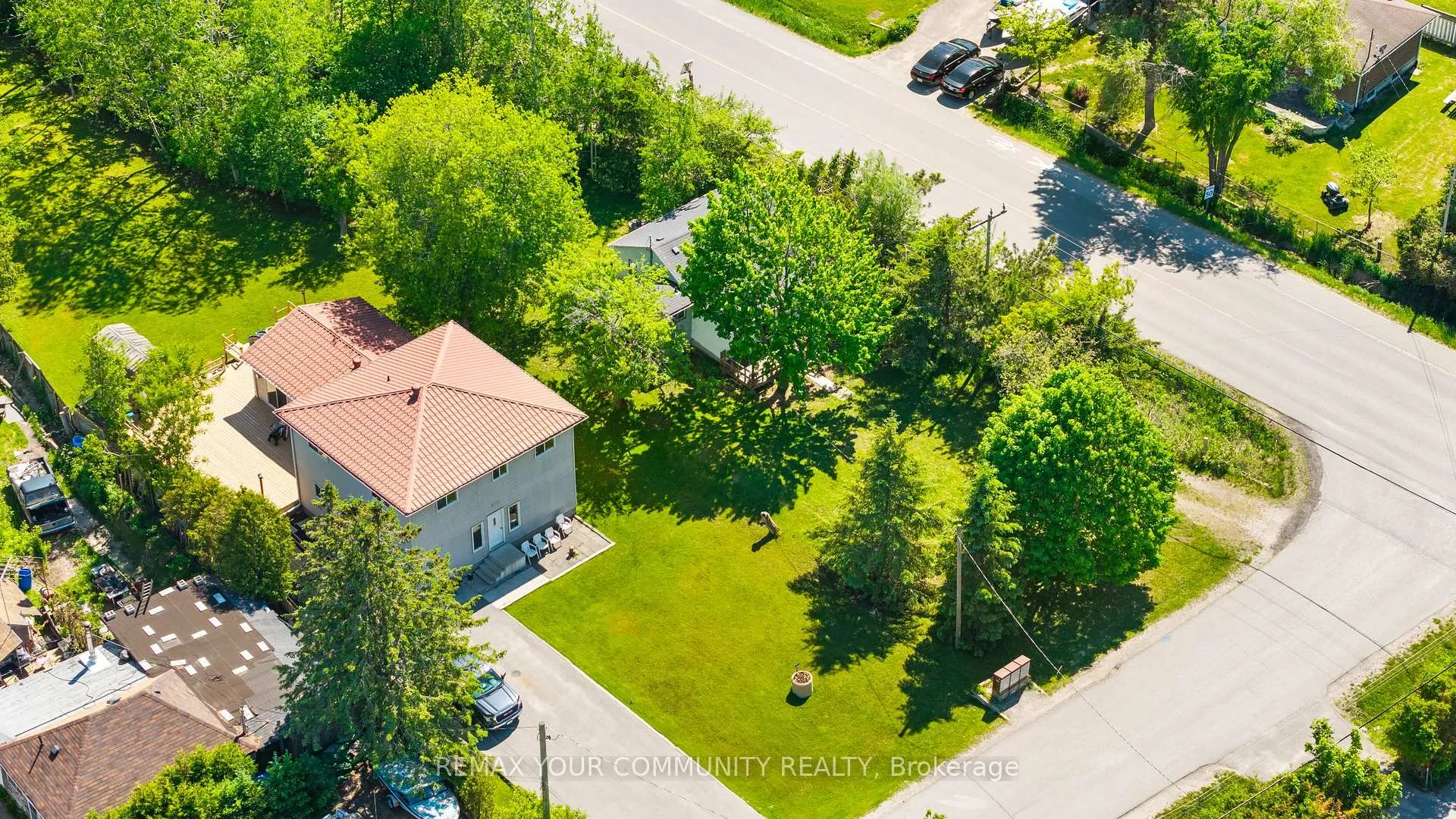 Photo 13 of 943 Helen Street, Innisfil, Alcona — HOMEH