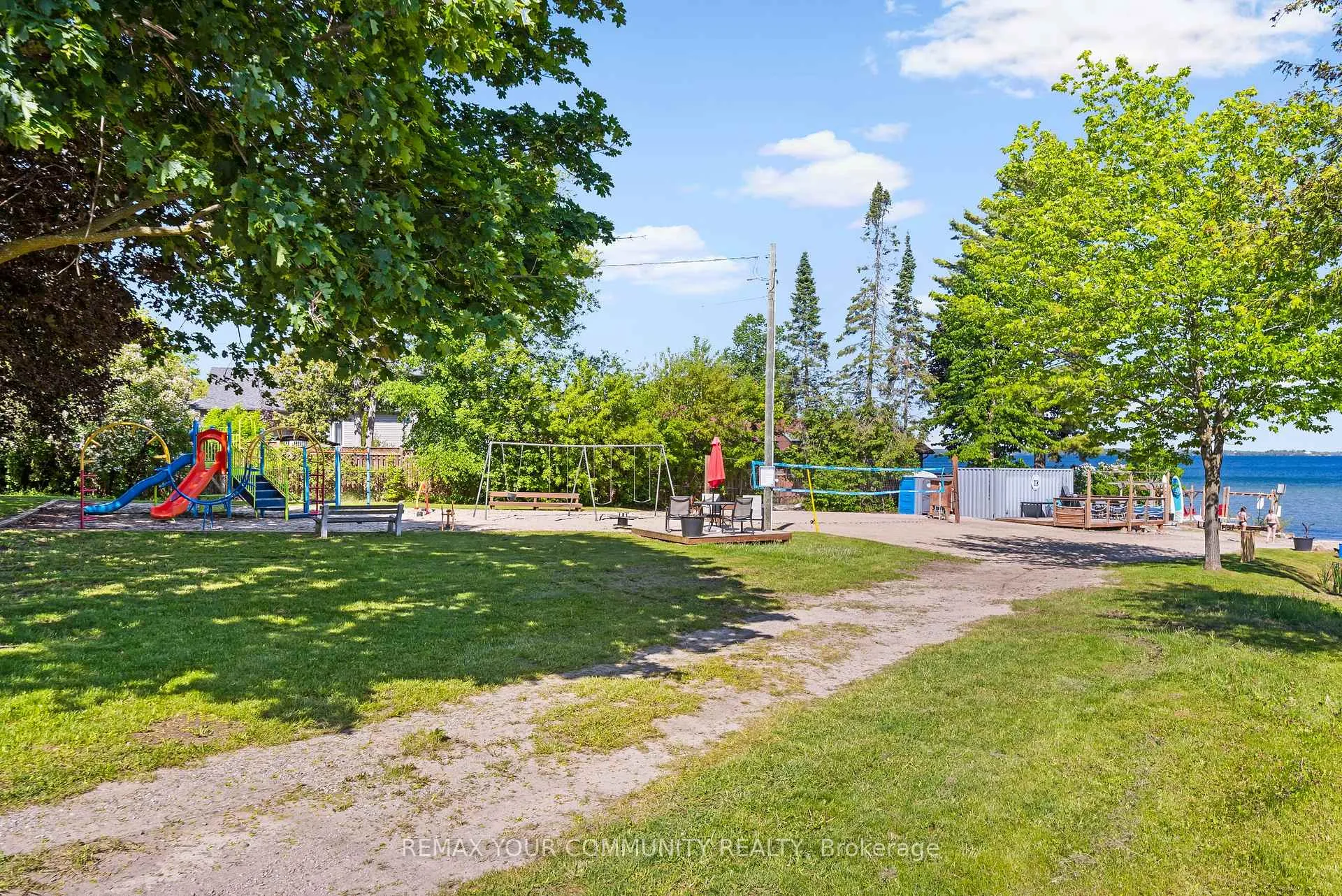 Photo 30 of 943 Helen Street, Innisfil, Alcona — HOMEH