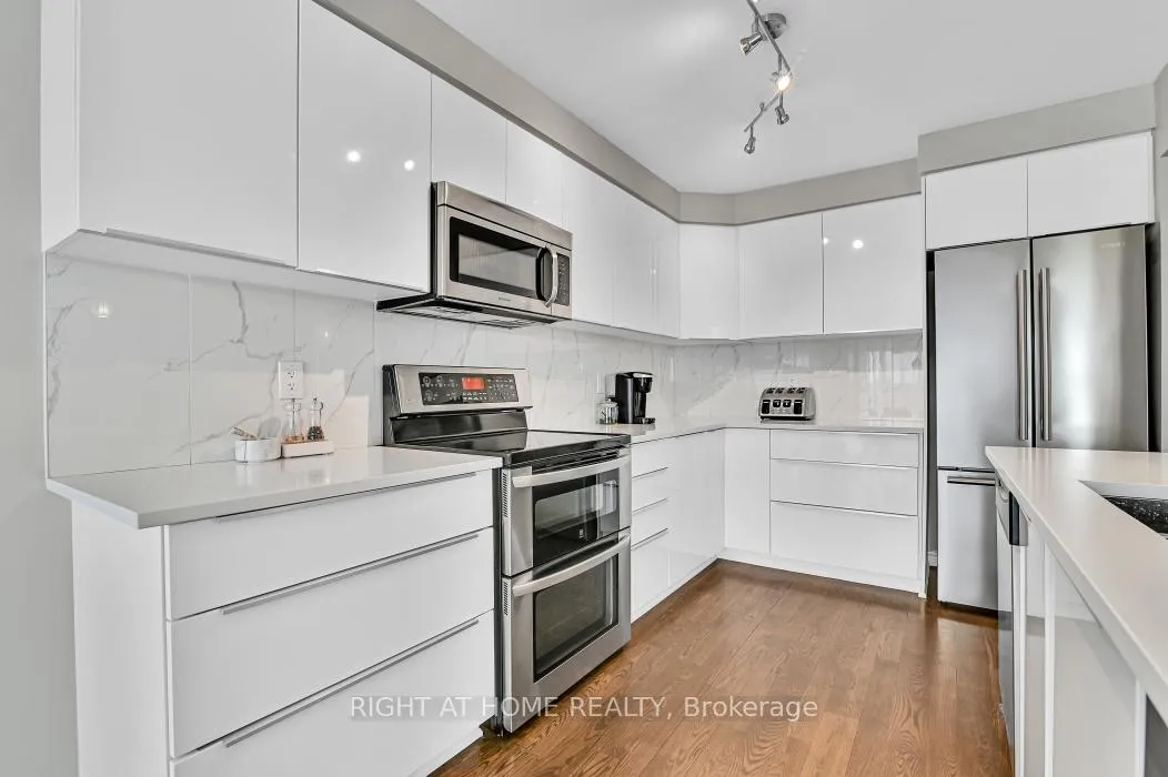 Photo 9 of 359 Willow Aster Circle, Ottawa, Avalon West — HOMEH