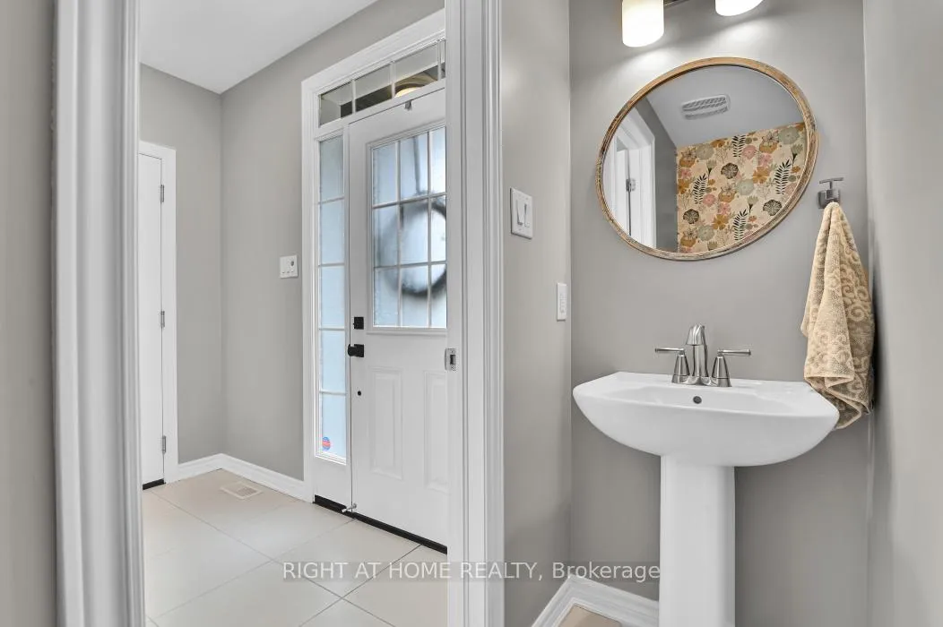 Photo 13 of 359 Willow Aster Circle, Ottawa, Avalon West — HOMEH