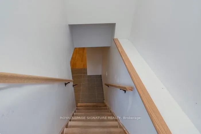 Photo 2 of Unit 1 - Basement, 14 Front Street S, Mississauga, Port Credit — HOMEH