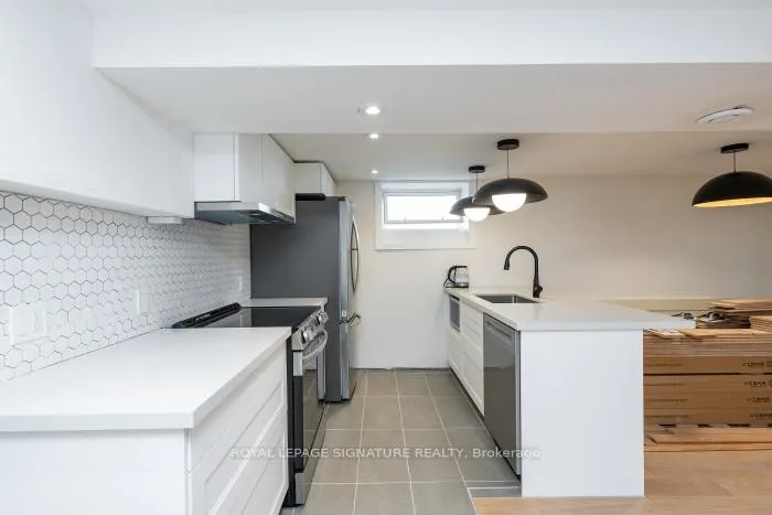 Photo 4 of Unit 1 - Basement, 14 Front Street S, Mississauga, Port Credit — HOMEH