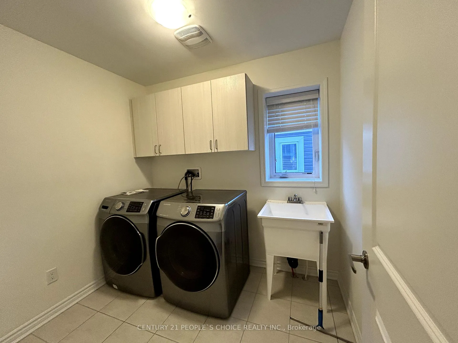 Photo 17 of Unit 103, 143 Ridge Road, Cambridge, Preston Heights — HOMEH