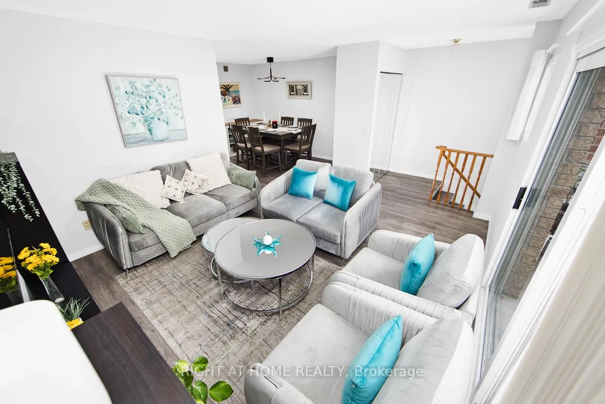 Photo 5 of Unit 702, 1400 The Esplanade N, Pickering, Town Centre — HOMEH