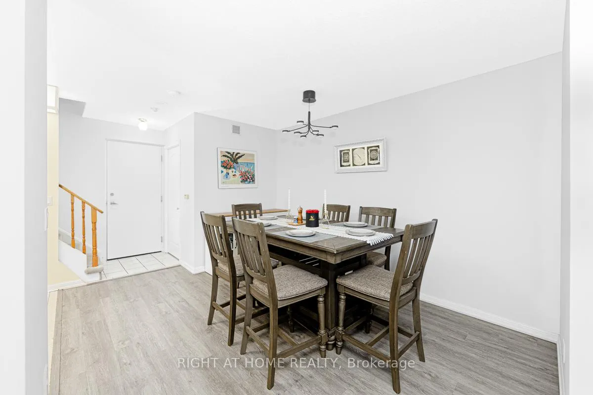 Photo 6 of Unit 702, 1400 The Esplanade N, Pickering, Town Centre — HOMEH