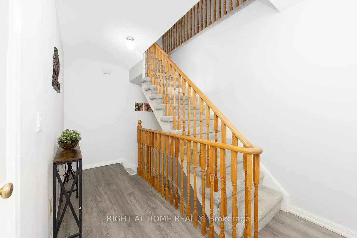 Photo 11 of Unit 702, 1400 The Esplanade N, Pickering, Town Centre — HOMEH