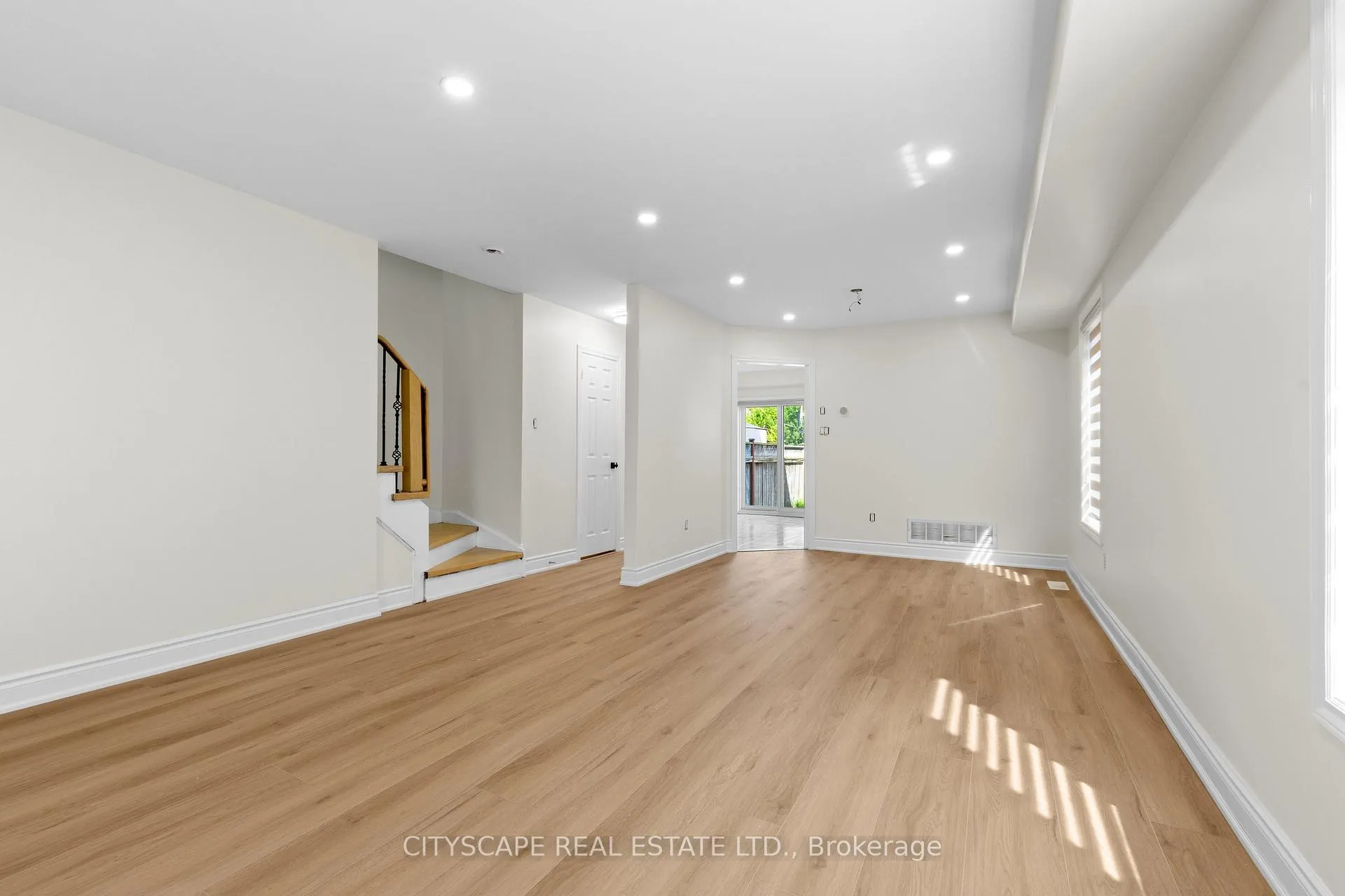 Photo 6 of 3409 Mcdowell Drive, Mississauga, Churchill Meadows — HOMEH