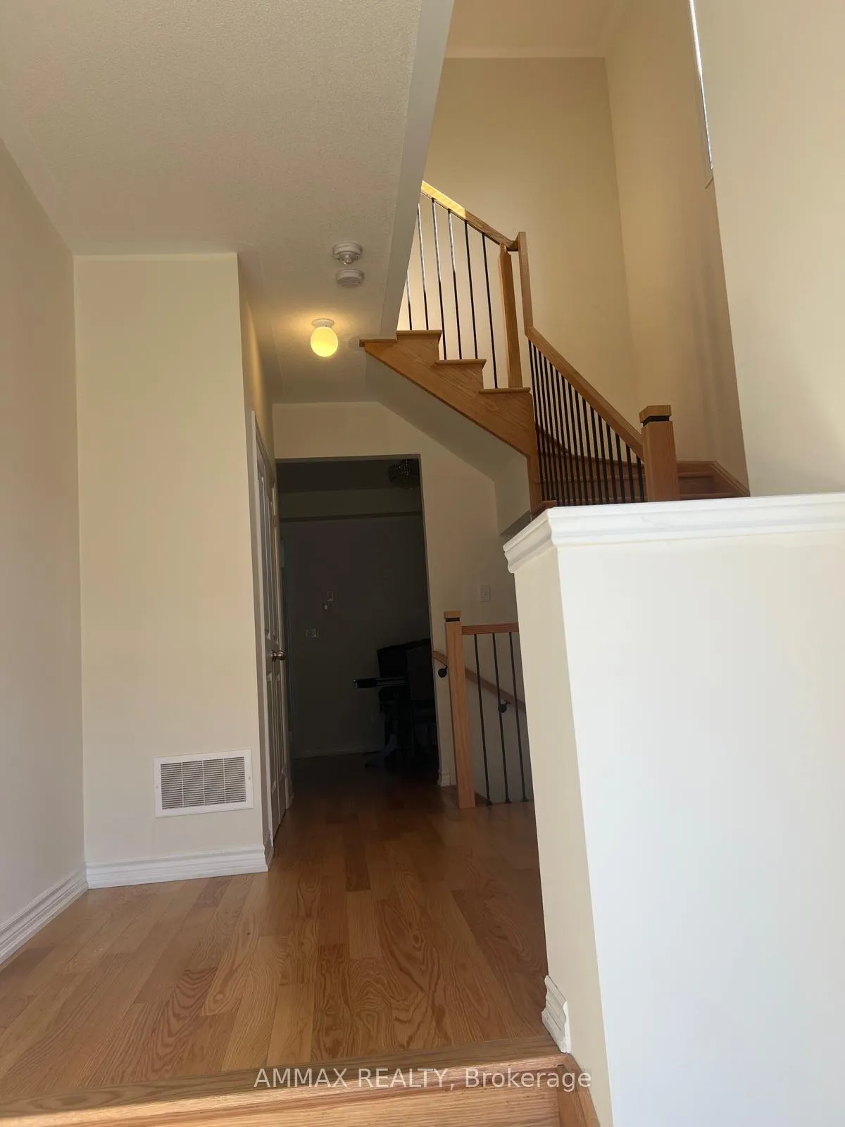 Photo 2 of 1105 Cameo Street, Pickering, Rural Pickering — HOMEH