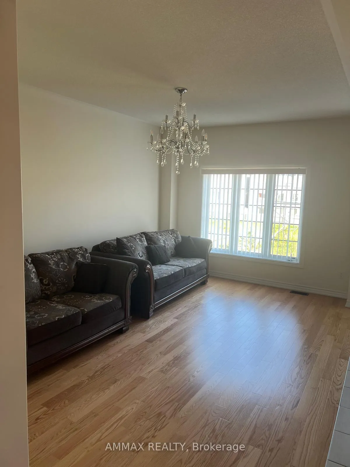 Photo 6 of 1105 Cameo Street, Pickering, Rural Pickering — HOMEH