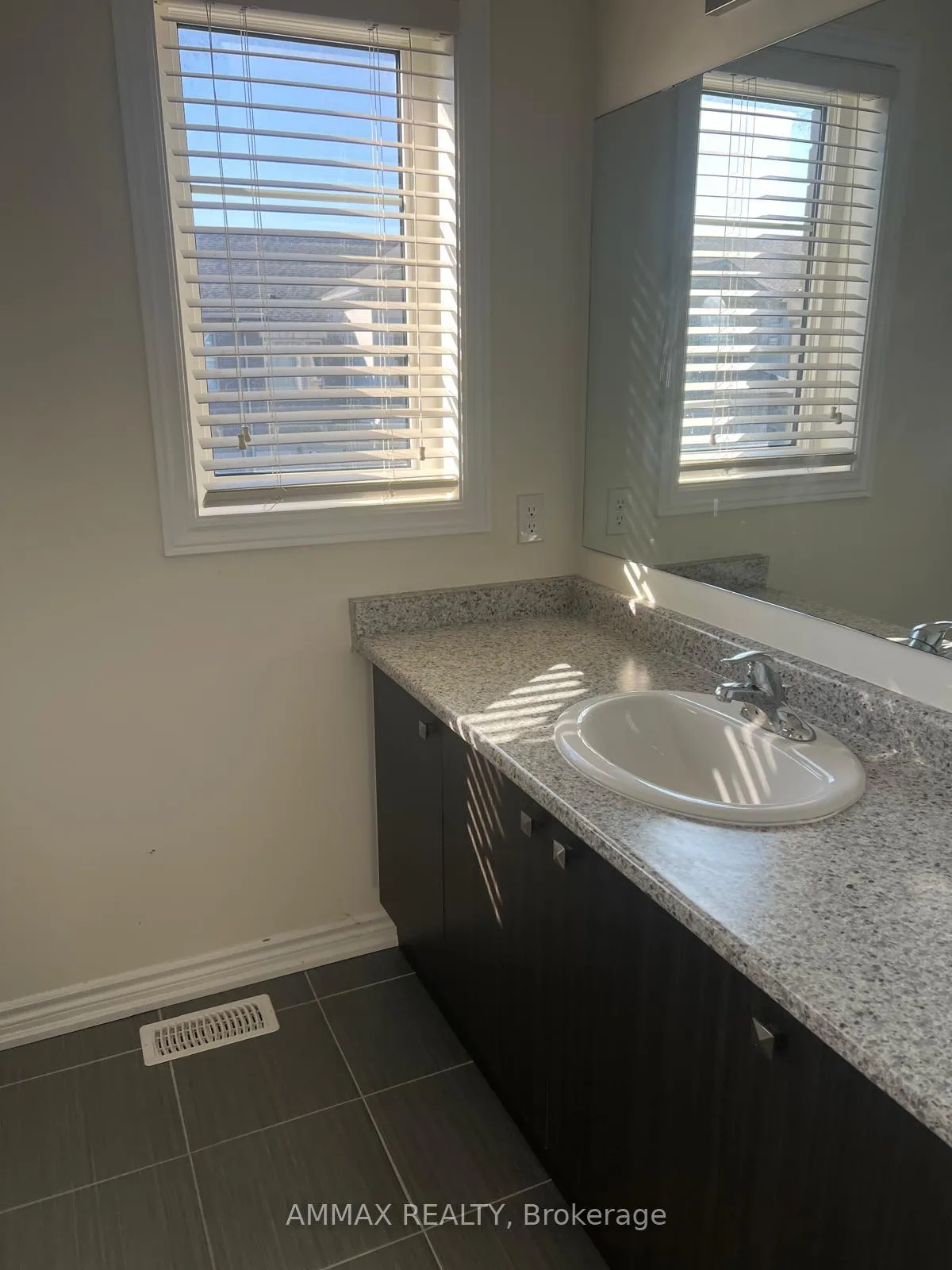 Photo 15 of 1105 Cameo Street, Pickering, Rural Pickering — HOMEH