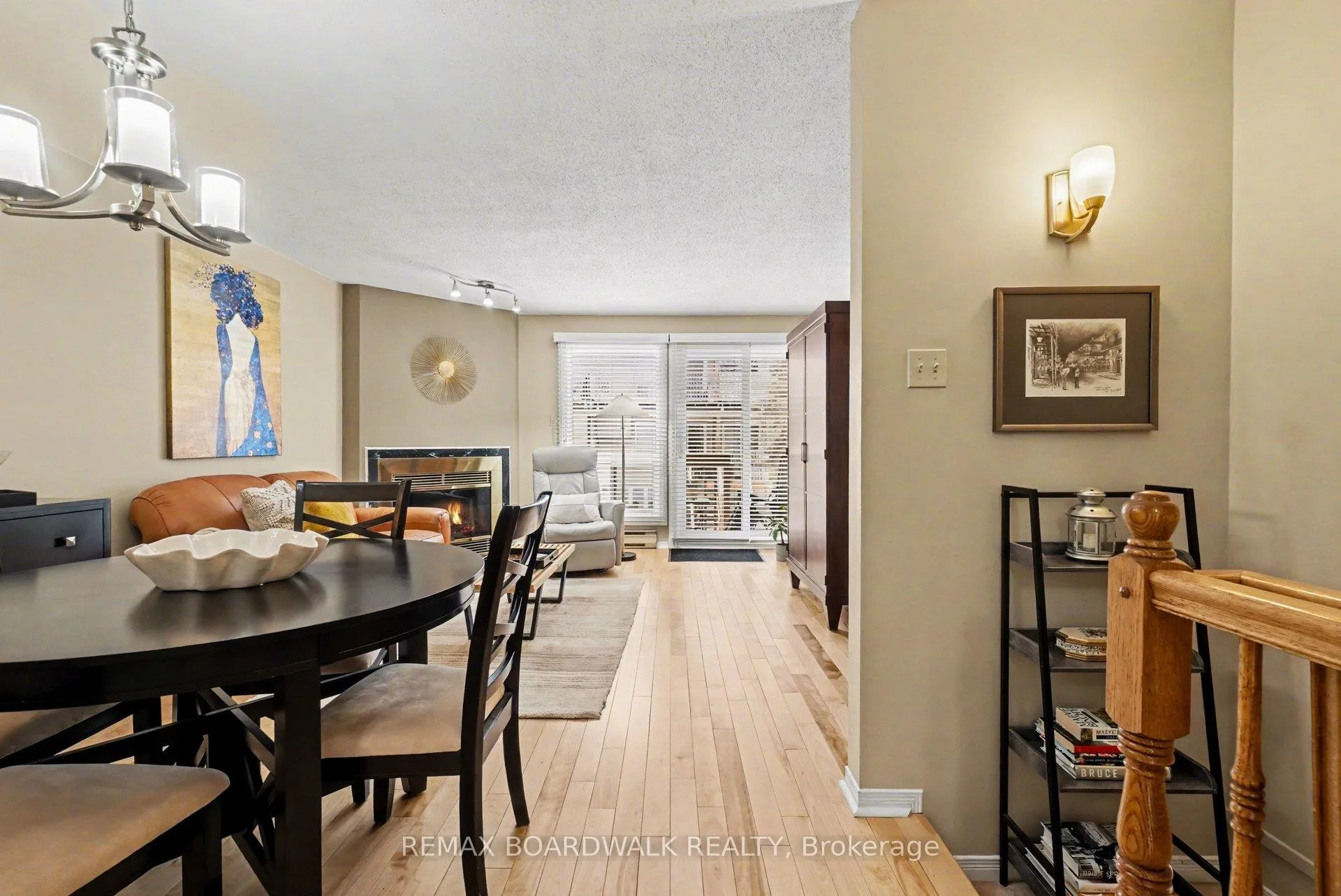 Photo 16 of 5 Briston Private, Ottawa, Hunt Club Park — HOMEH