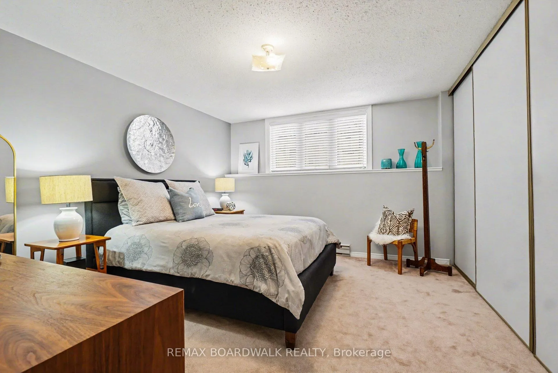 Photo 18 of 5 Briston Private, Ottawa, Hunt Club Park — HOMEH