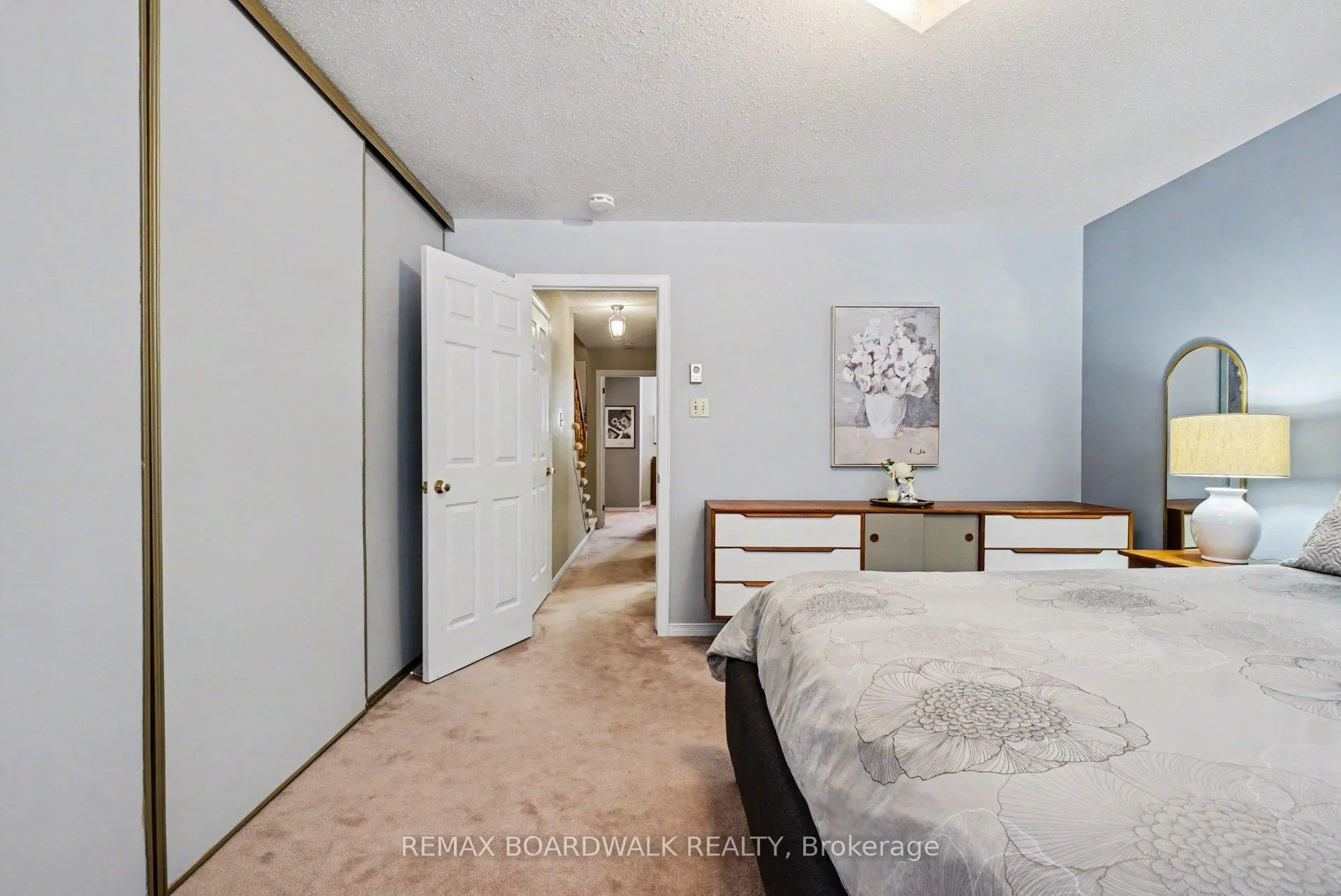 Photo 20 of 5 Briston Private, Ottawa, Hunt Club Park — HOMEH