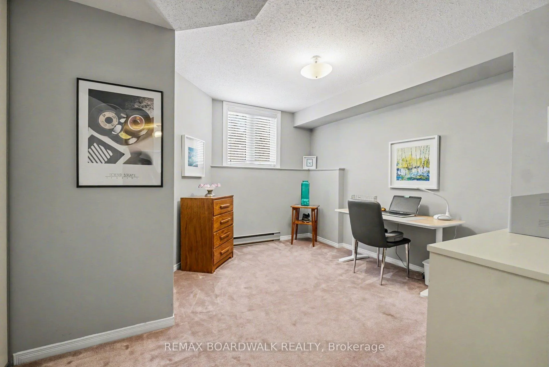 Photo 23 of 5 Briston Private, Ottawa, Hunt Club Park — HOMEH