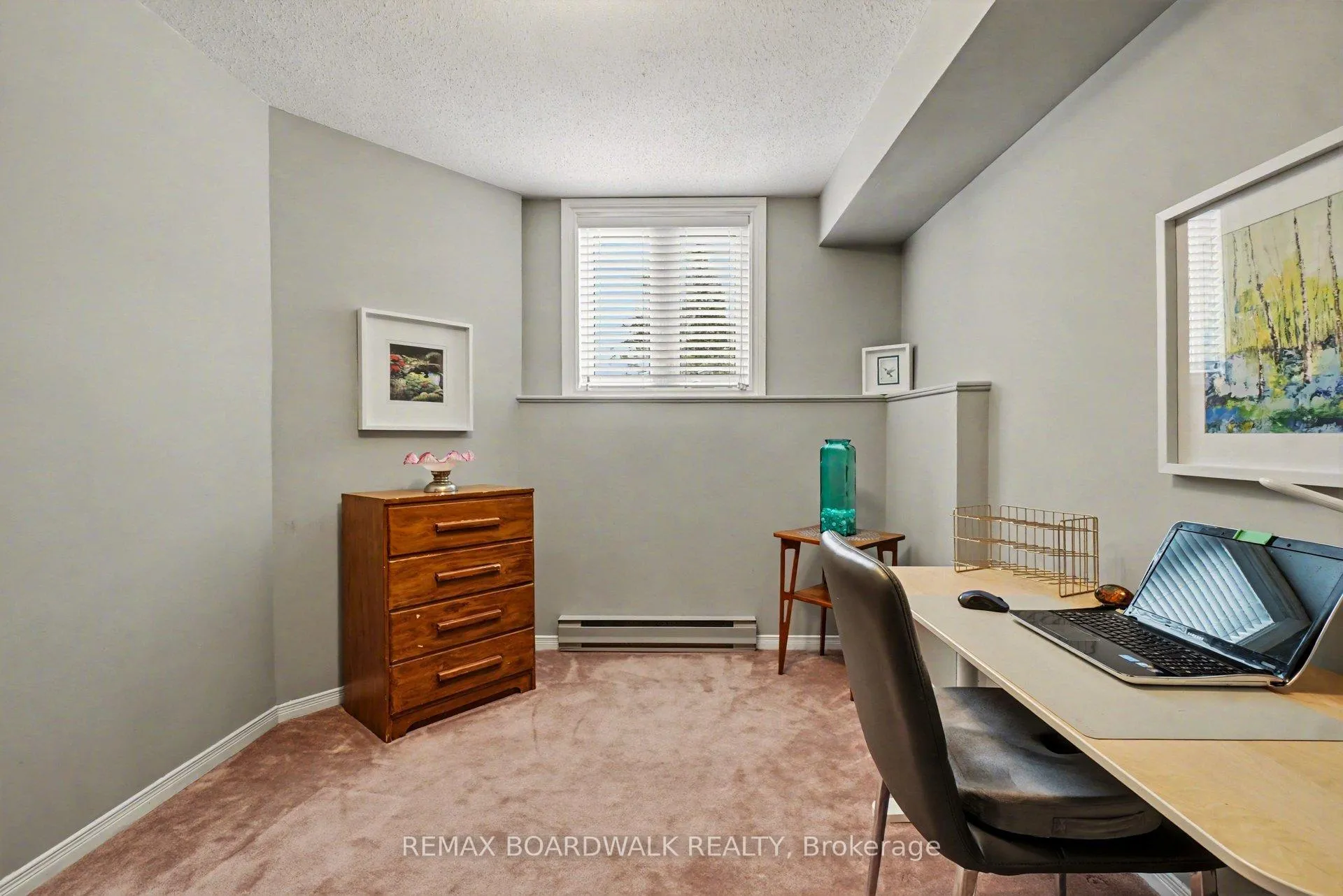 Photo 25 of 5 Briston Private, Ottawa, Hunt Club Park — HOMEH