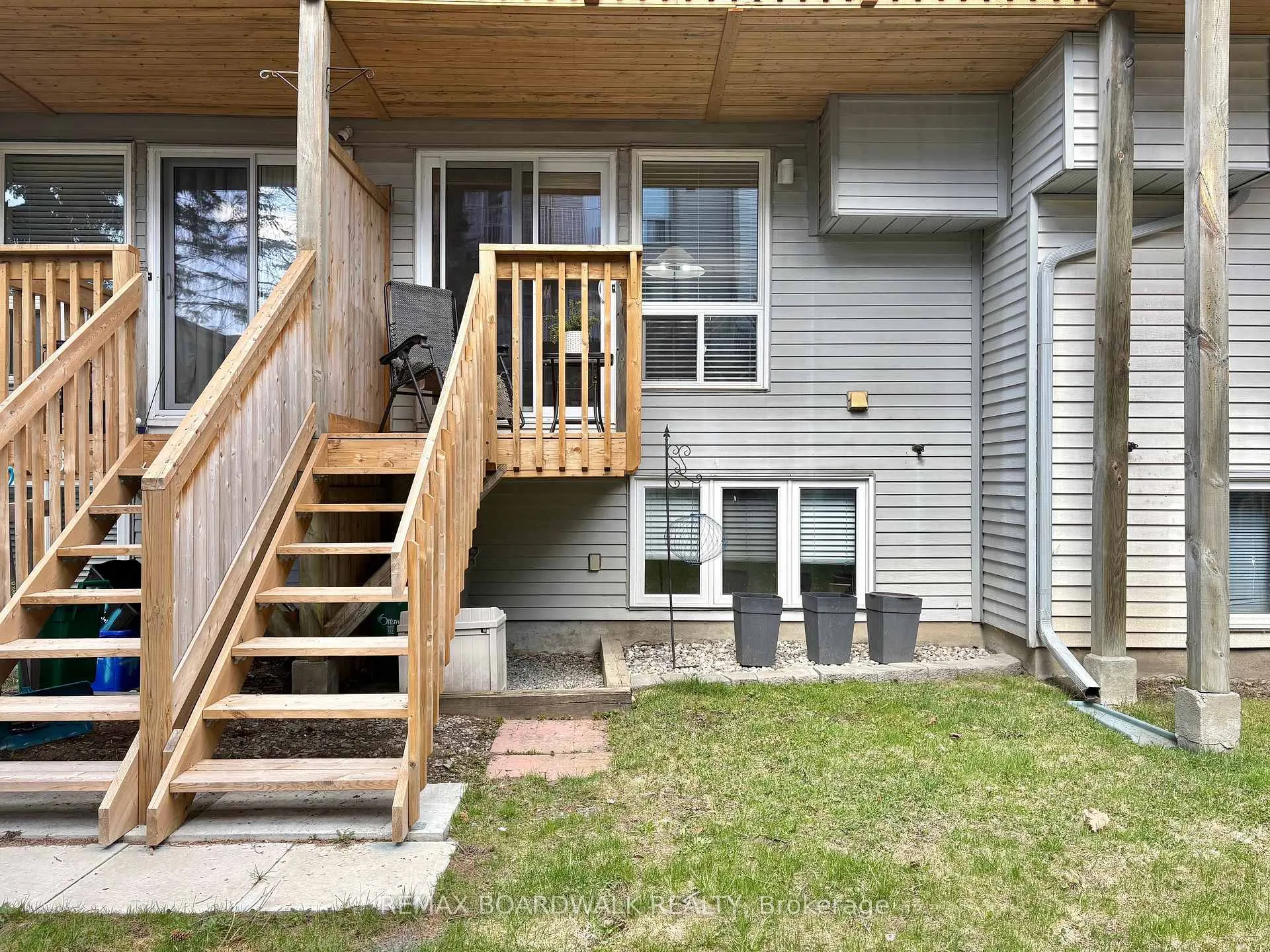 Photo 29 of 5 Briston Private, Ottawa, Hunt Club Park — HOMEH