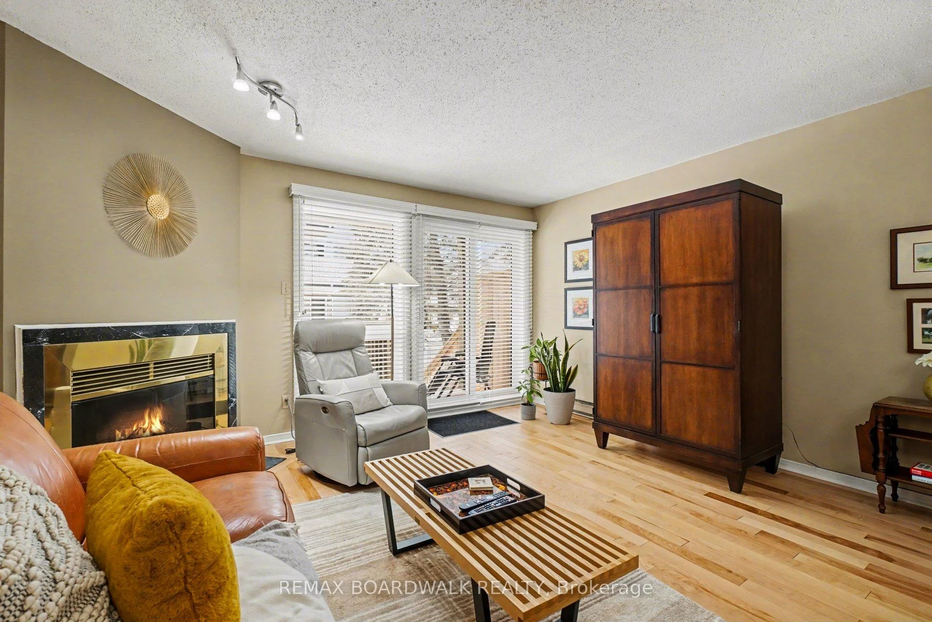 Photo 9 of 5 Briston Private, Ottawa, Hunt Club Park — HOMEH