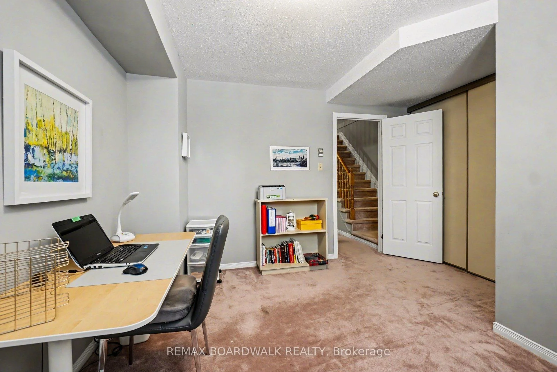 Photo 28 of 5 Briston Private, Ottawa, Hunt Club Park — HOMEH