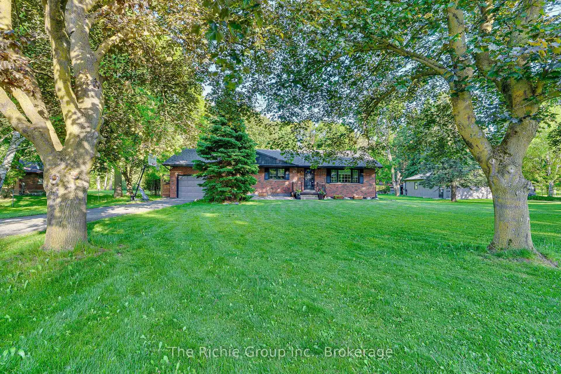 Photo 1 of 17 Travelled Road, Caledon, Caledon Village — HOMEH
