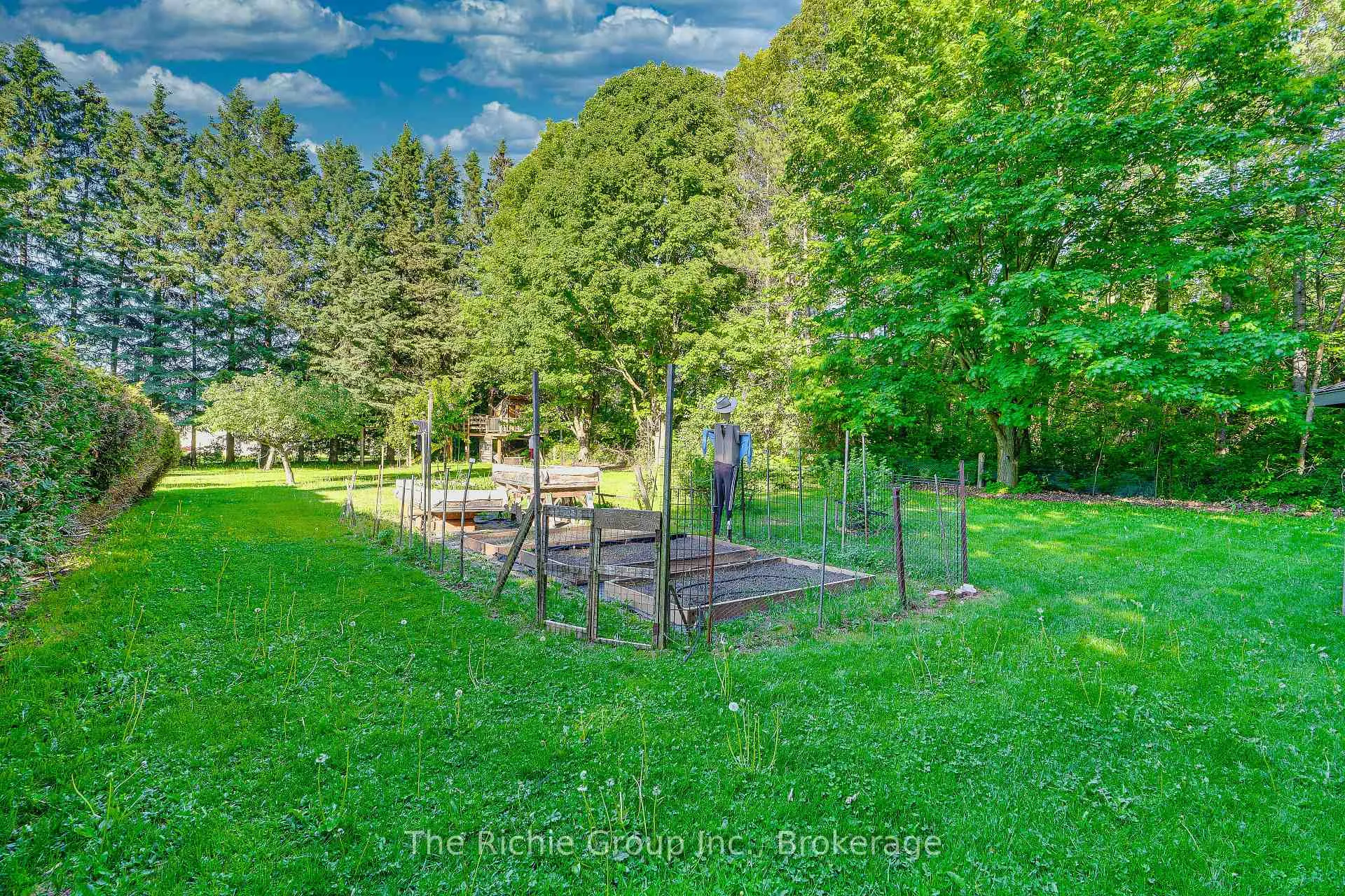 Photo 27 of 17 Travelled Road, Caledon, Caledon Village — HOMEH