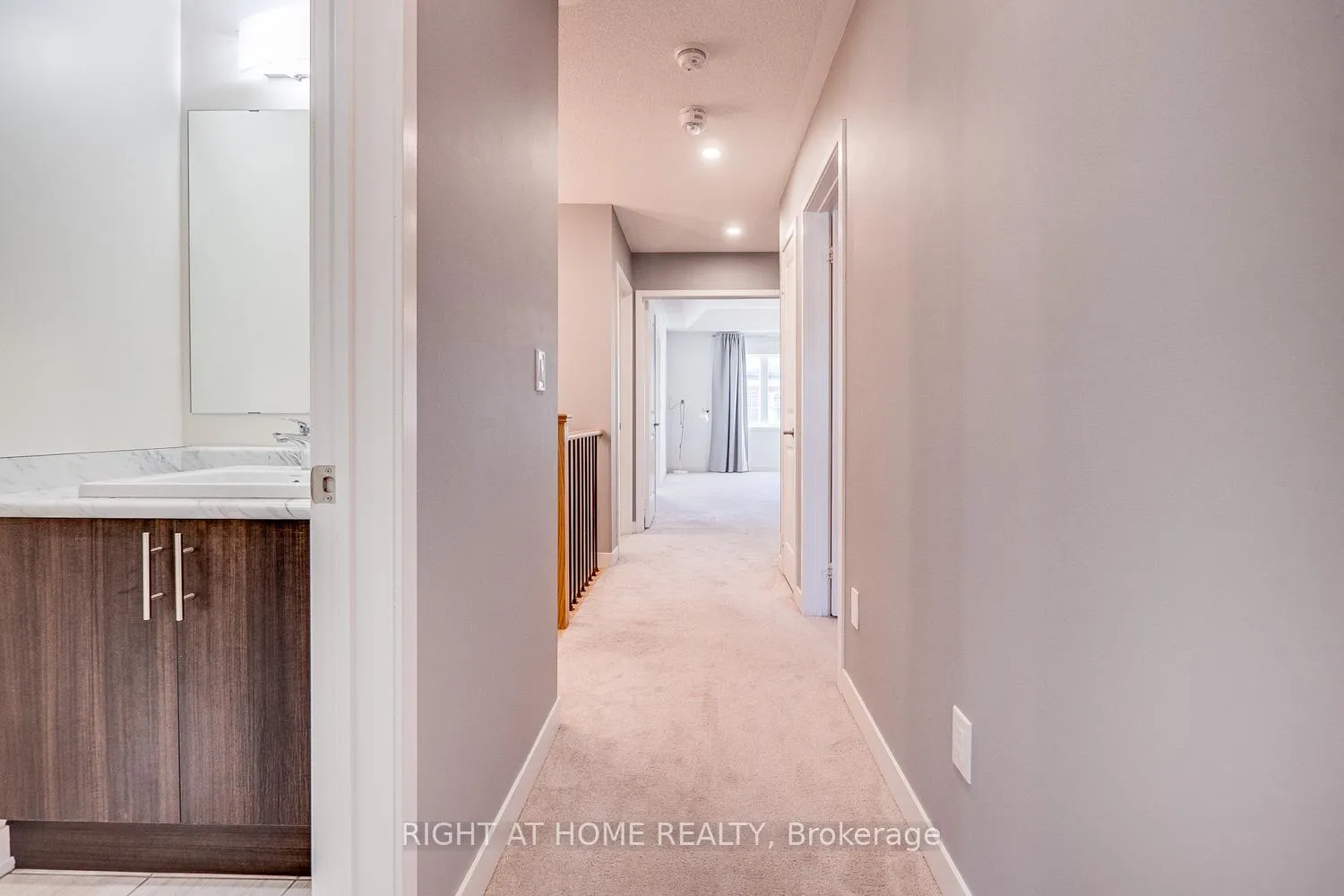 Photo 23 of 20 Harcourt Street, Vaughan, Patterson — HOMEH