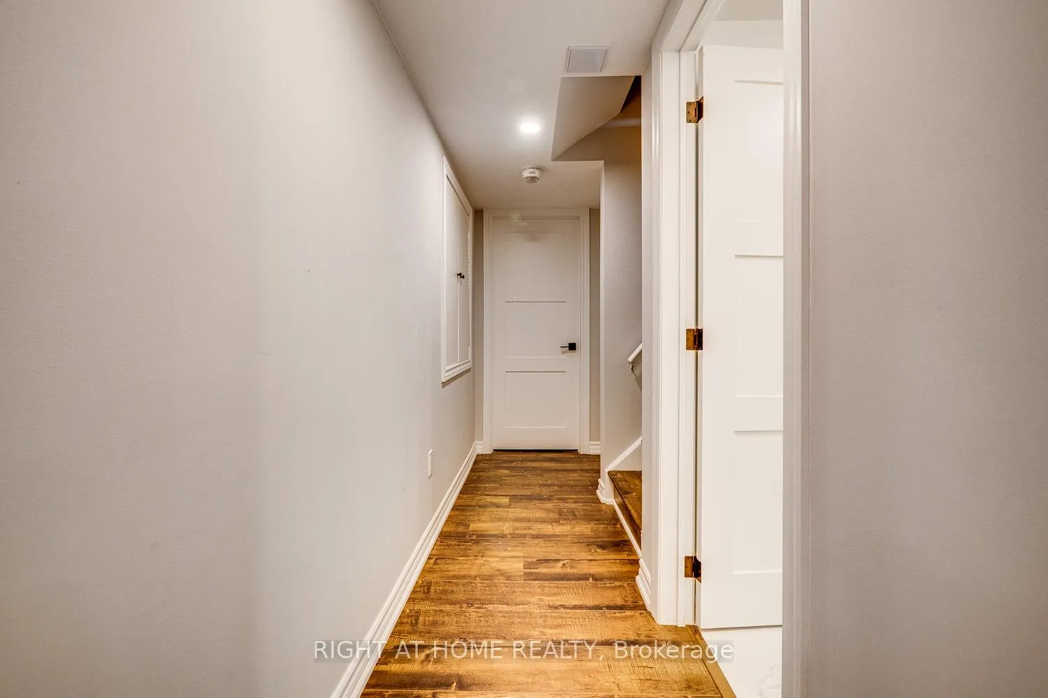 Photo 37 of 20 Harcourt Street, Vaughan, Patterson — HOMEH
