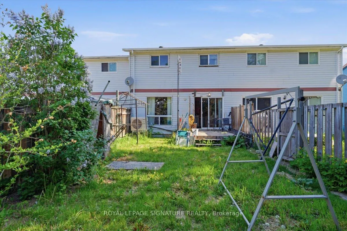 Photo 50 of 54 Scott Crescent, Barrie, Letitia Heights — HOMEH