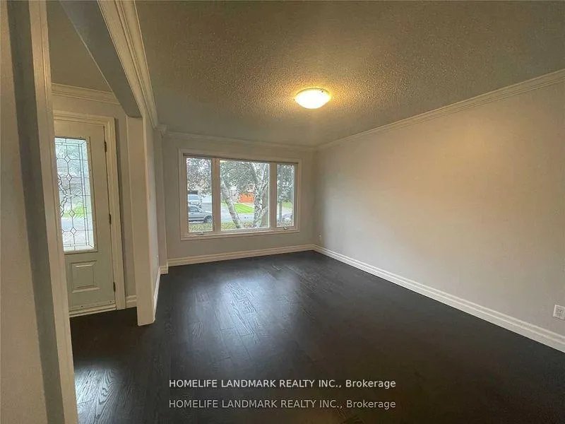 Photo 2 of 3 Padget Place, Markham, Unionville — HOMEH