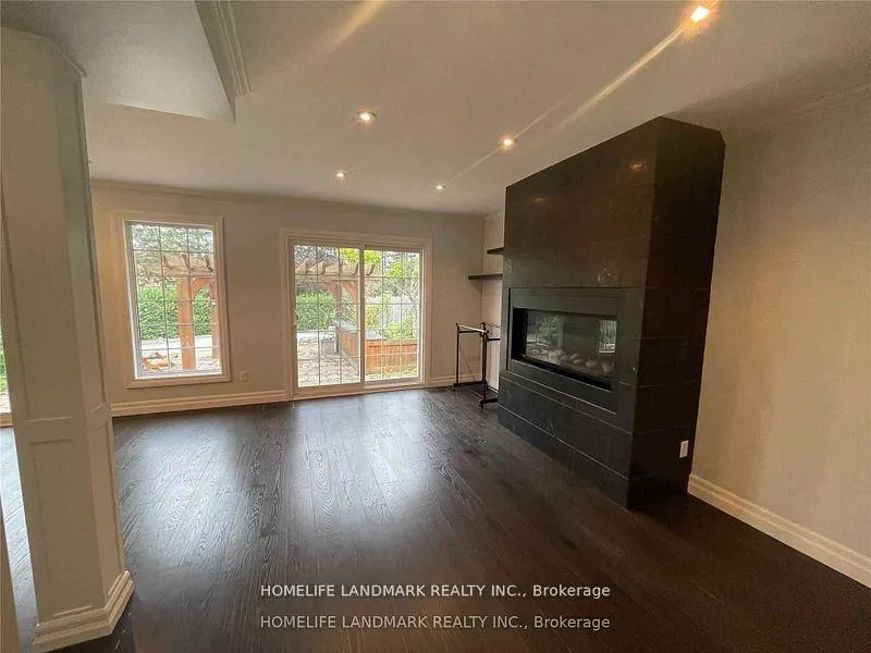 Photo 6 of 3 Padget Place, Markham, Unionville — HOMEH