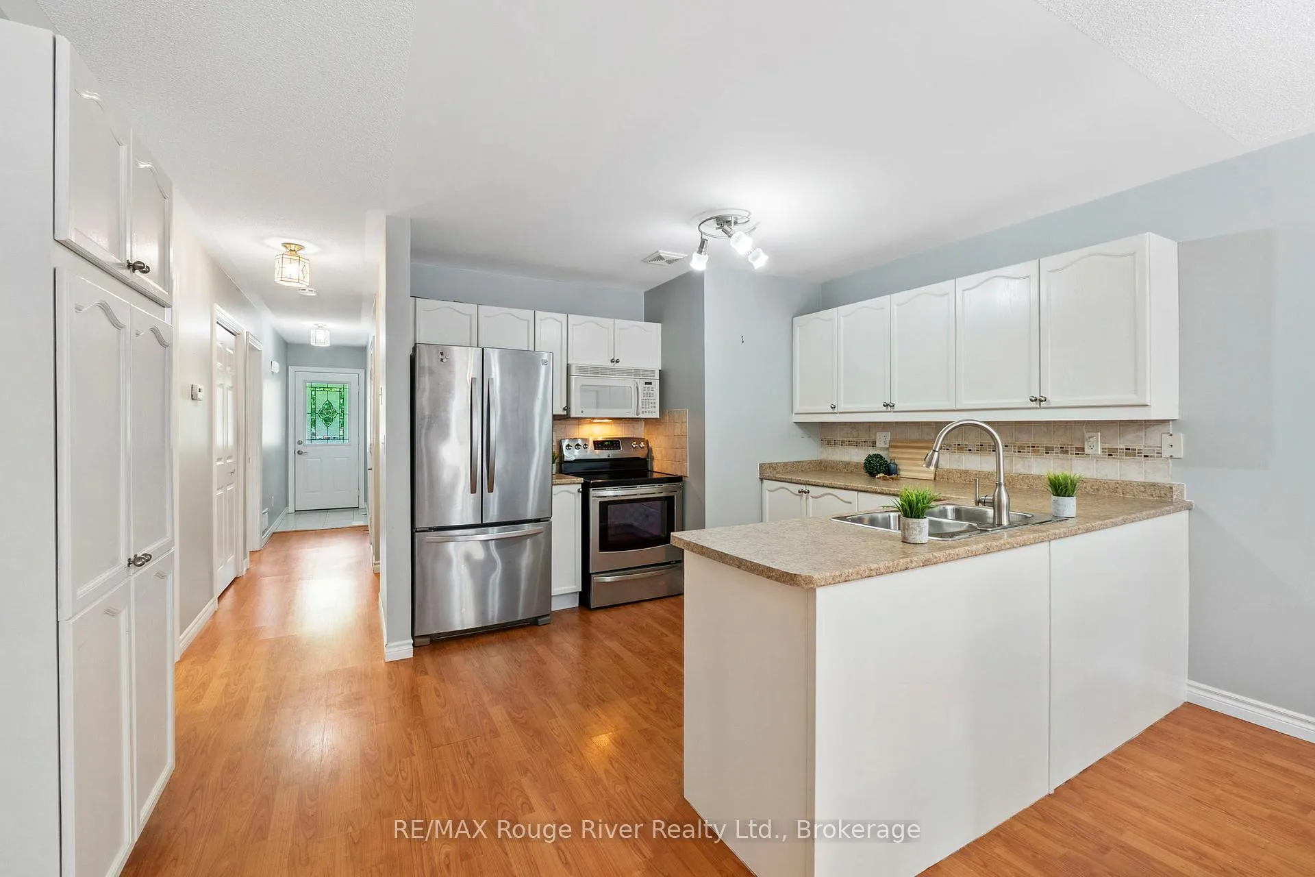 Photo 15 of 16 Talbot Drive, Port Hope — HOMEH