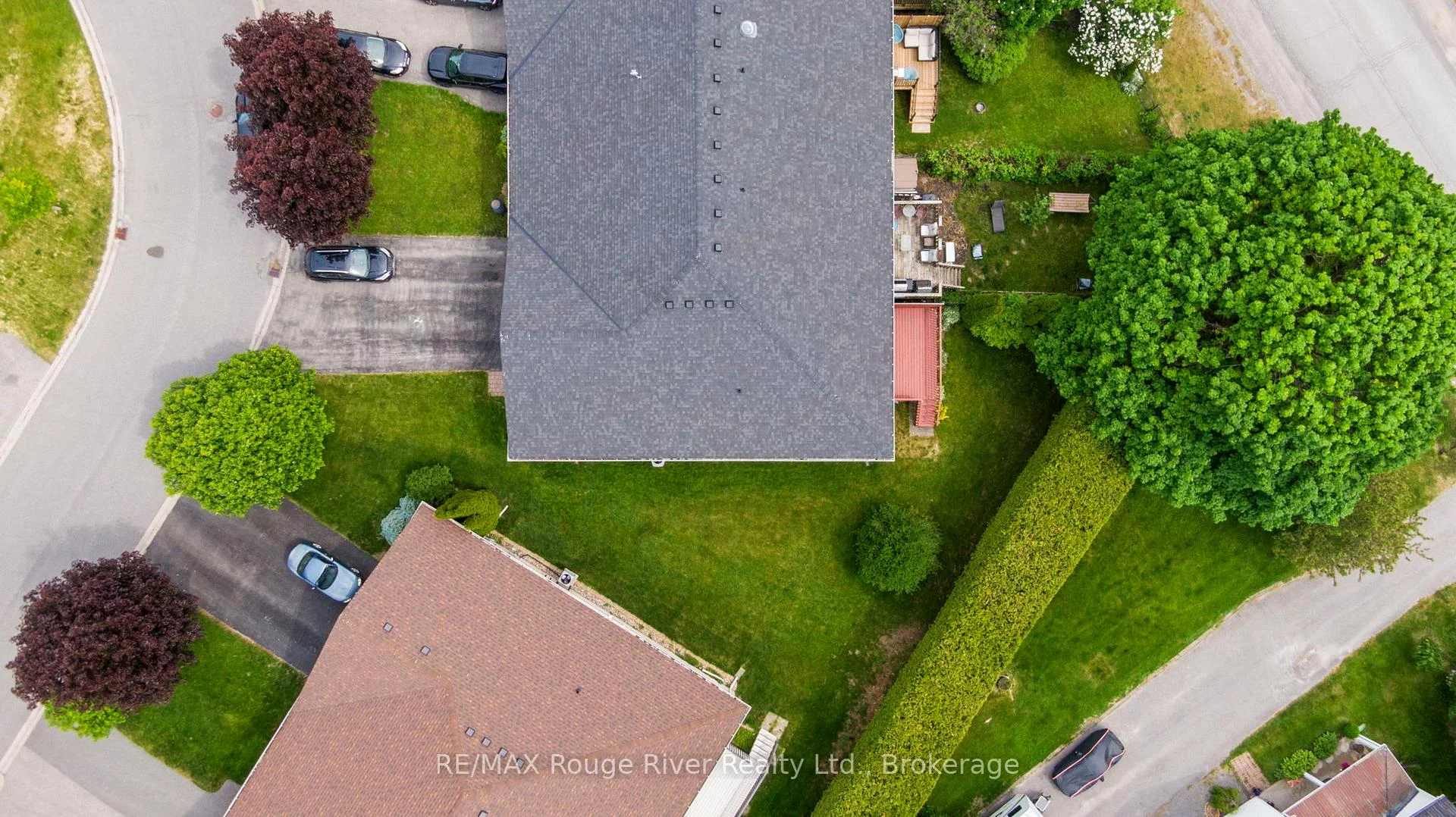 Photo 7 of 16 Talbot Drive, Port Hope — HOMEH
