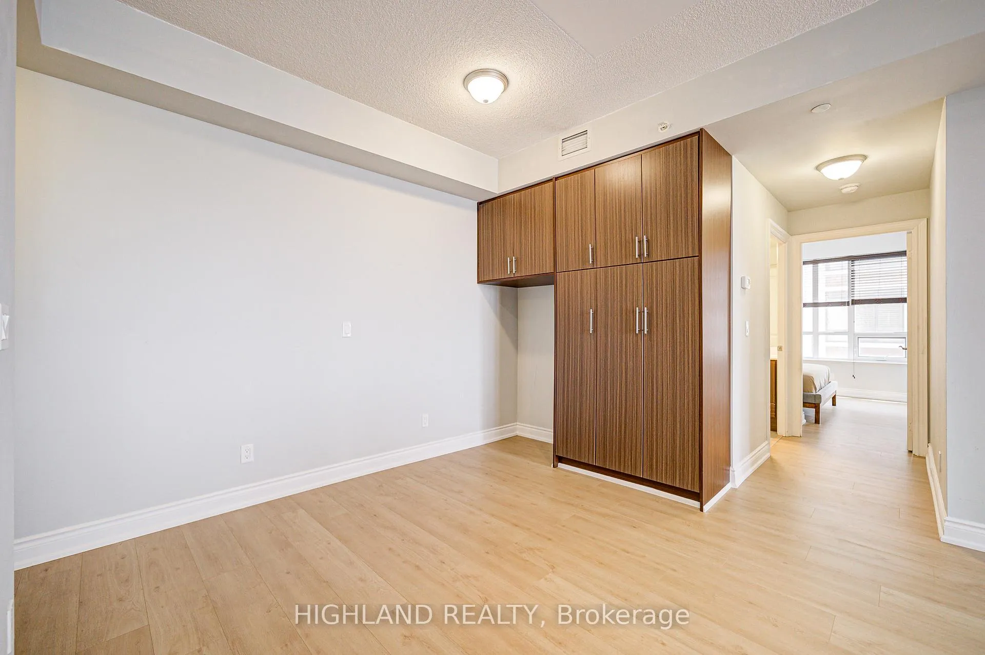 Photo 6 of Unit 805, 89 South Town Centre Boulevard, Markham, Unionville — HOMEH