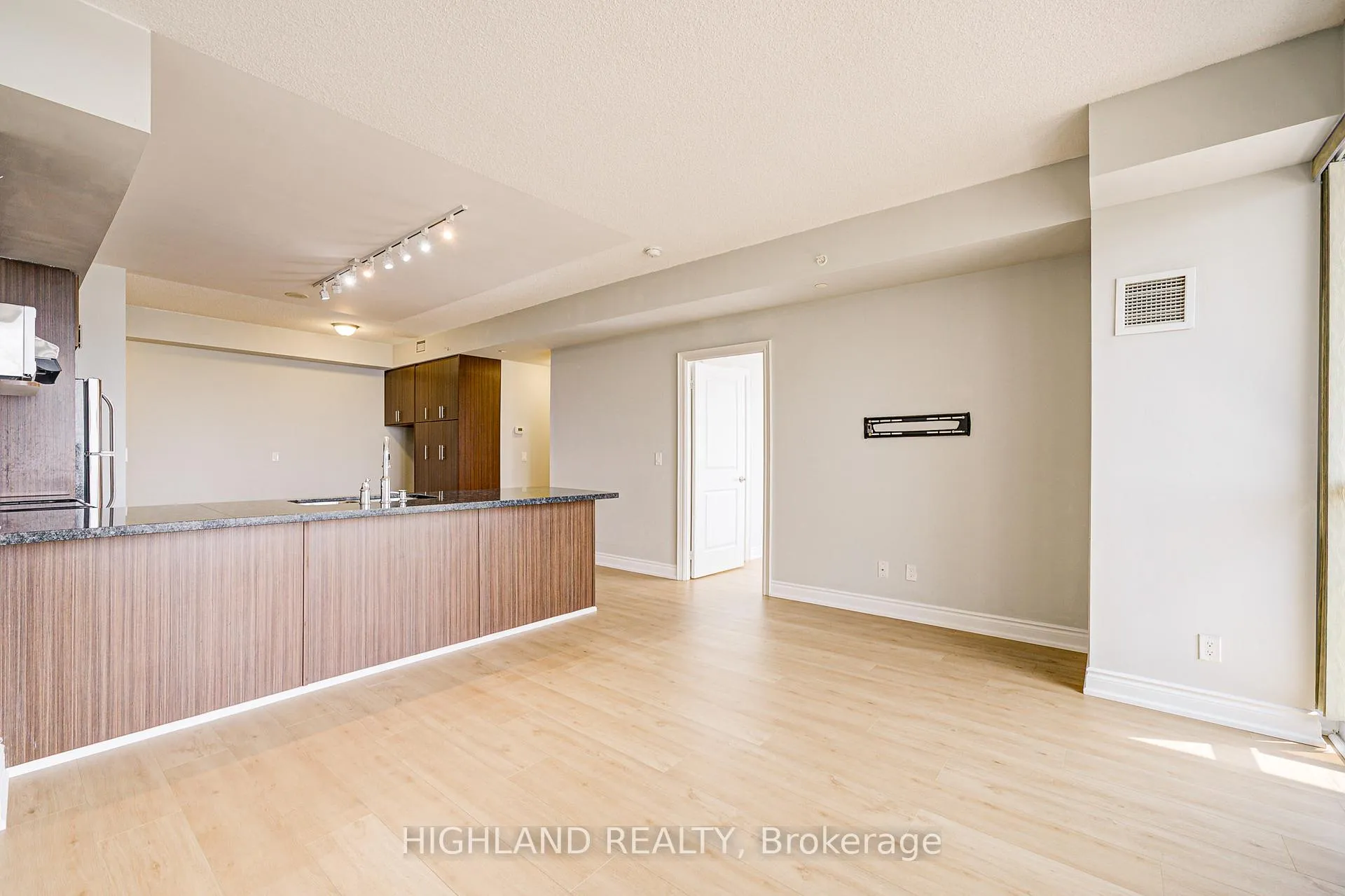 Photo 12 of Unit 805, 89 South Town Centre Boulevard, Markham, Unionville — HOMEH