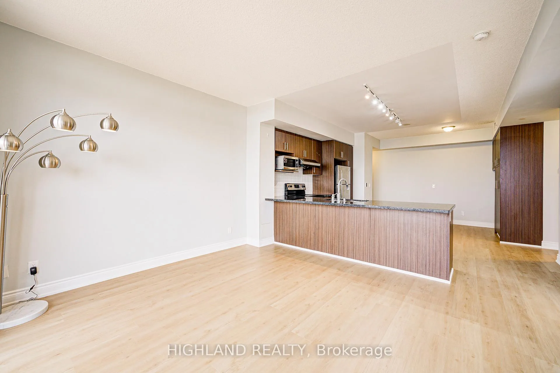Photo 13 of Unit 805, 89 South Town Centre Boulevard, Markham, Unionville — HOMEH