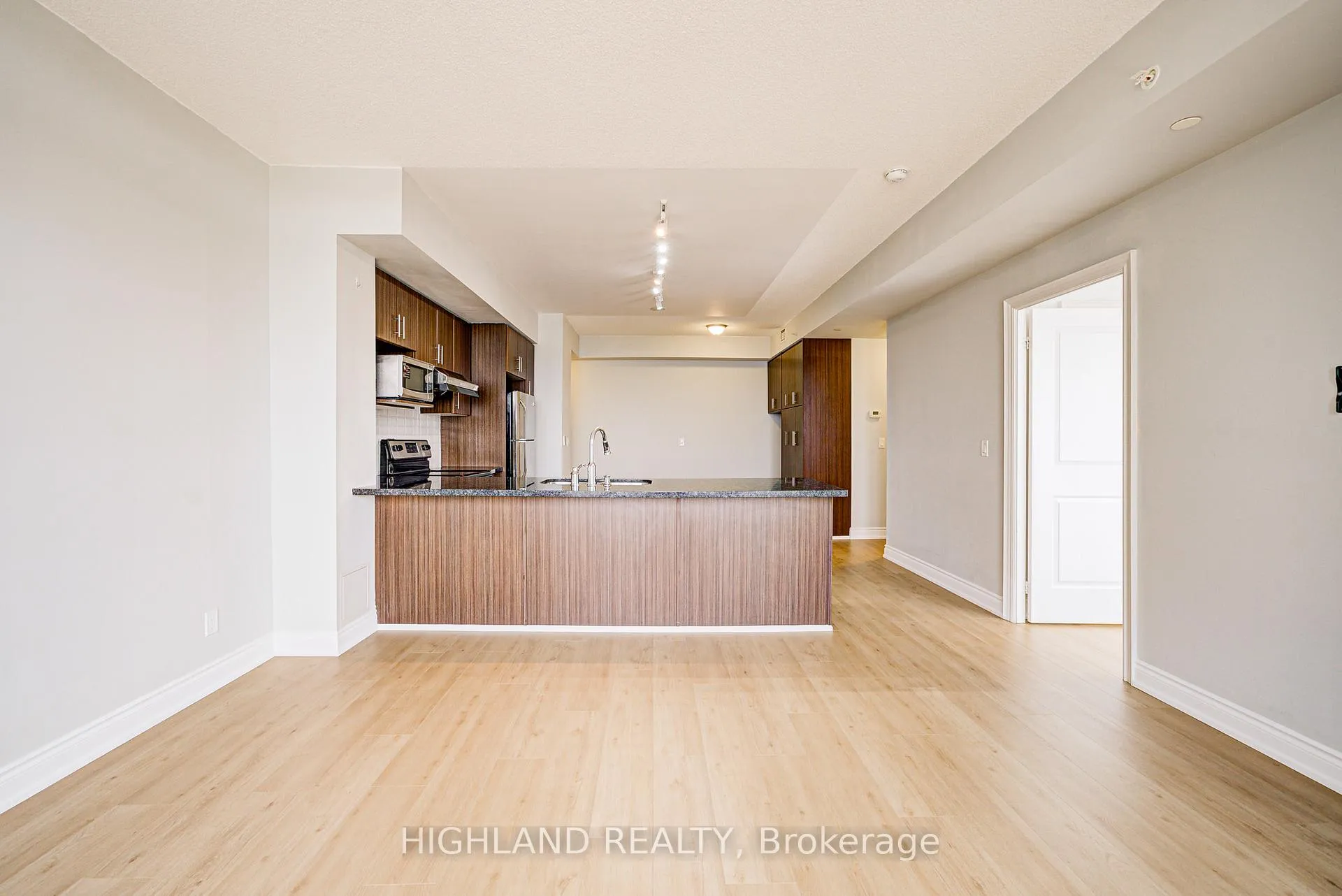 Photo 14 of Unit 805, 89 South Town Centre Boulevard, Markham, Unionville — HOMEH