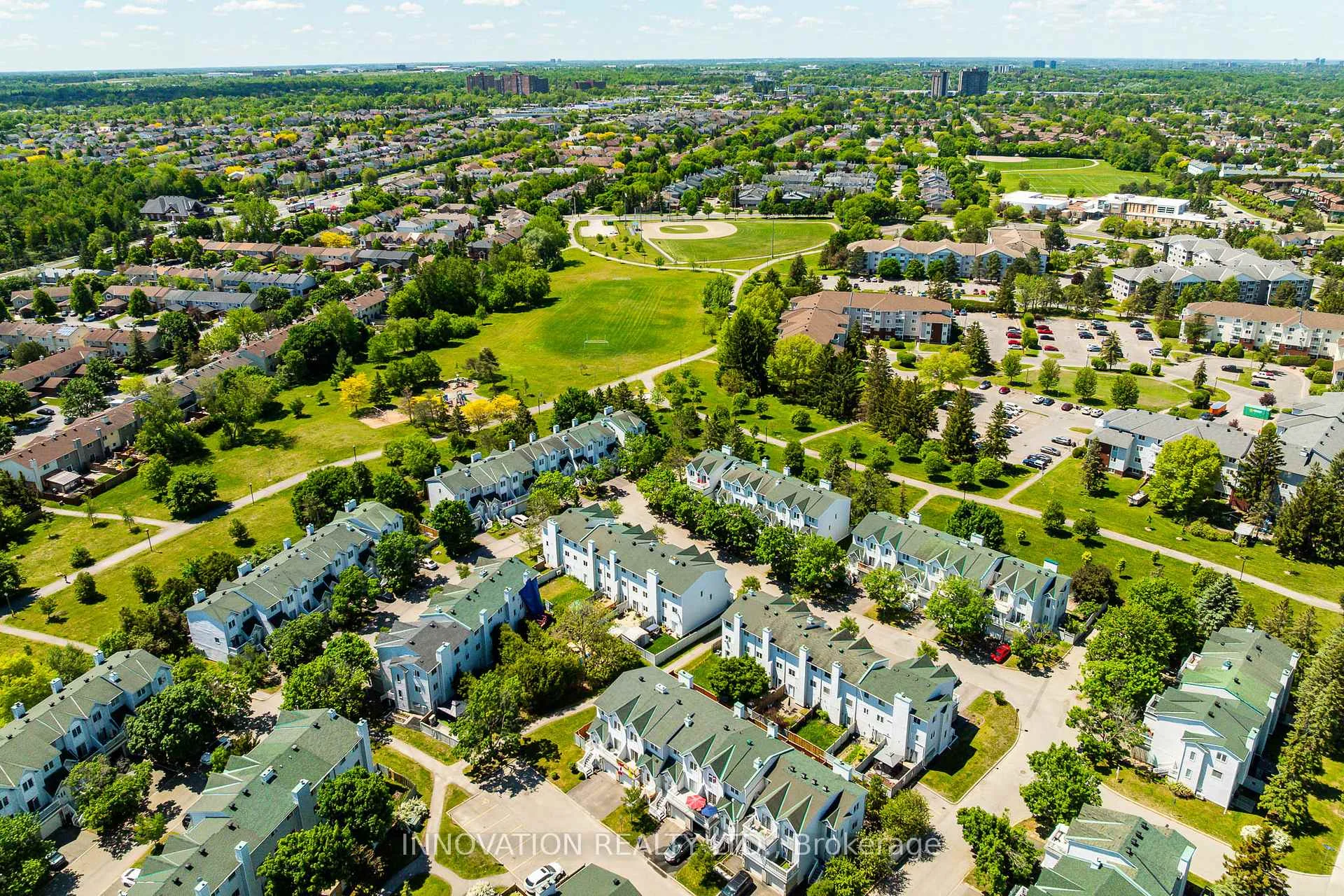 Photo 5 of Unit 58, 122 Castlegreen Private, Ottawa, Hunt Club Park/Greenboro — HOMEH