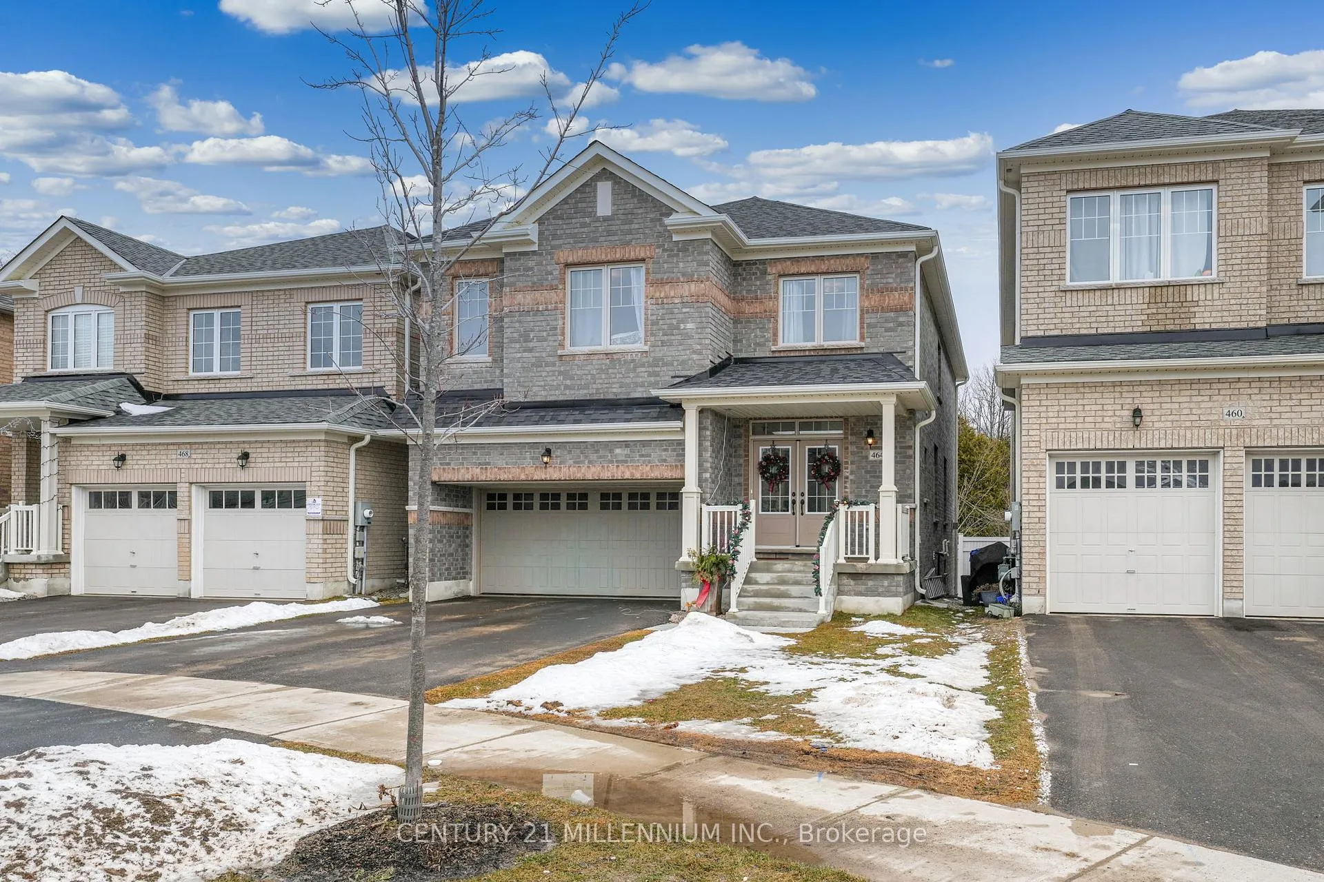 Photo of 464 Black Cherry Crescent