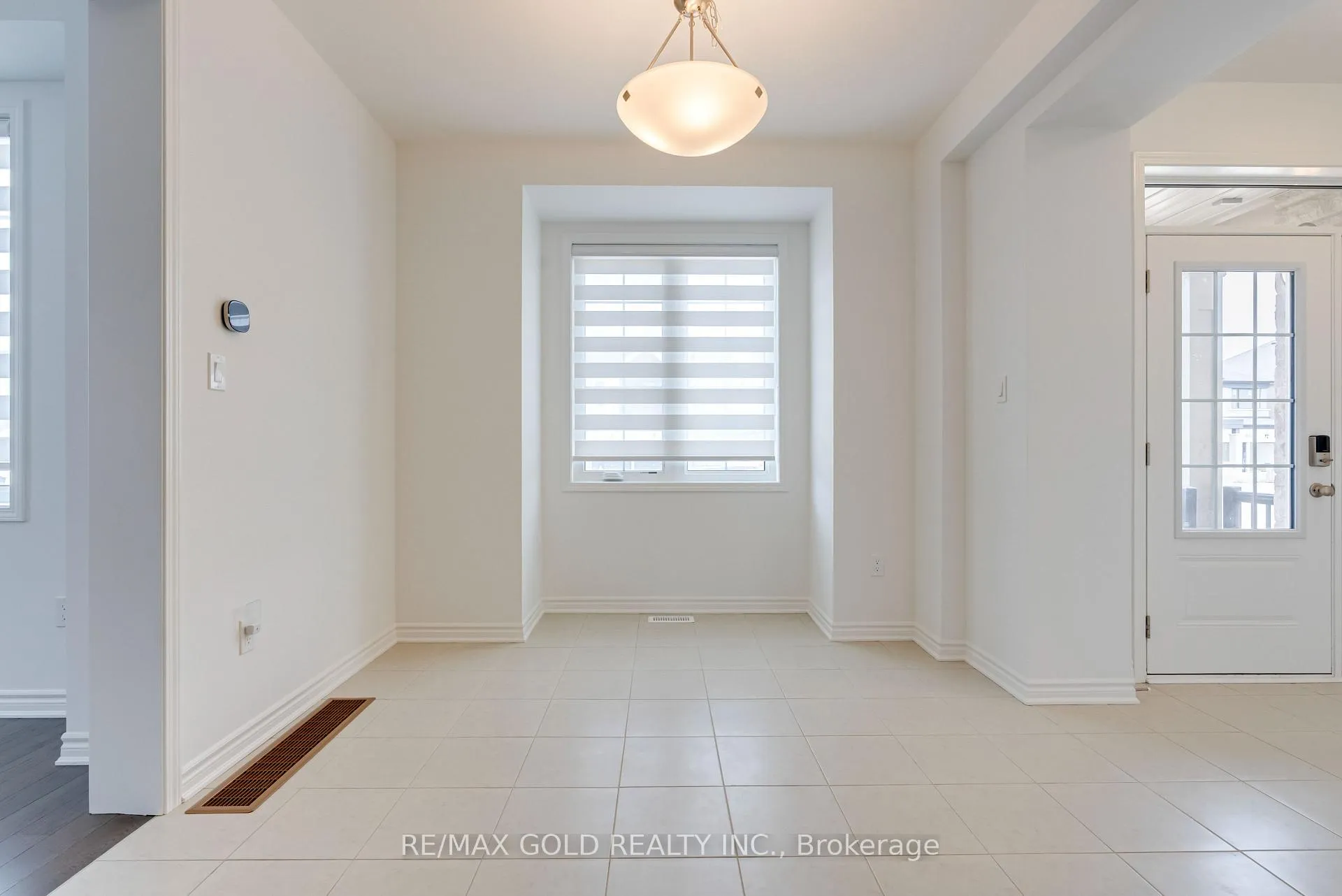 Photo 8 of 1330 Richardson Way, Milton, Bowes — HOMEH